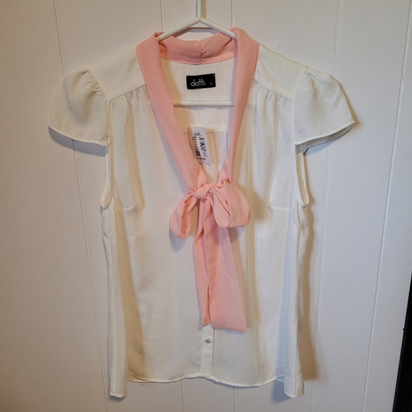 Dotti Short Sleeve Top - Picture 1 of 9